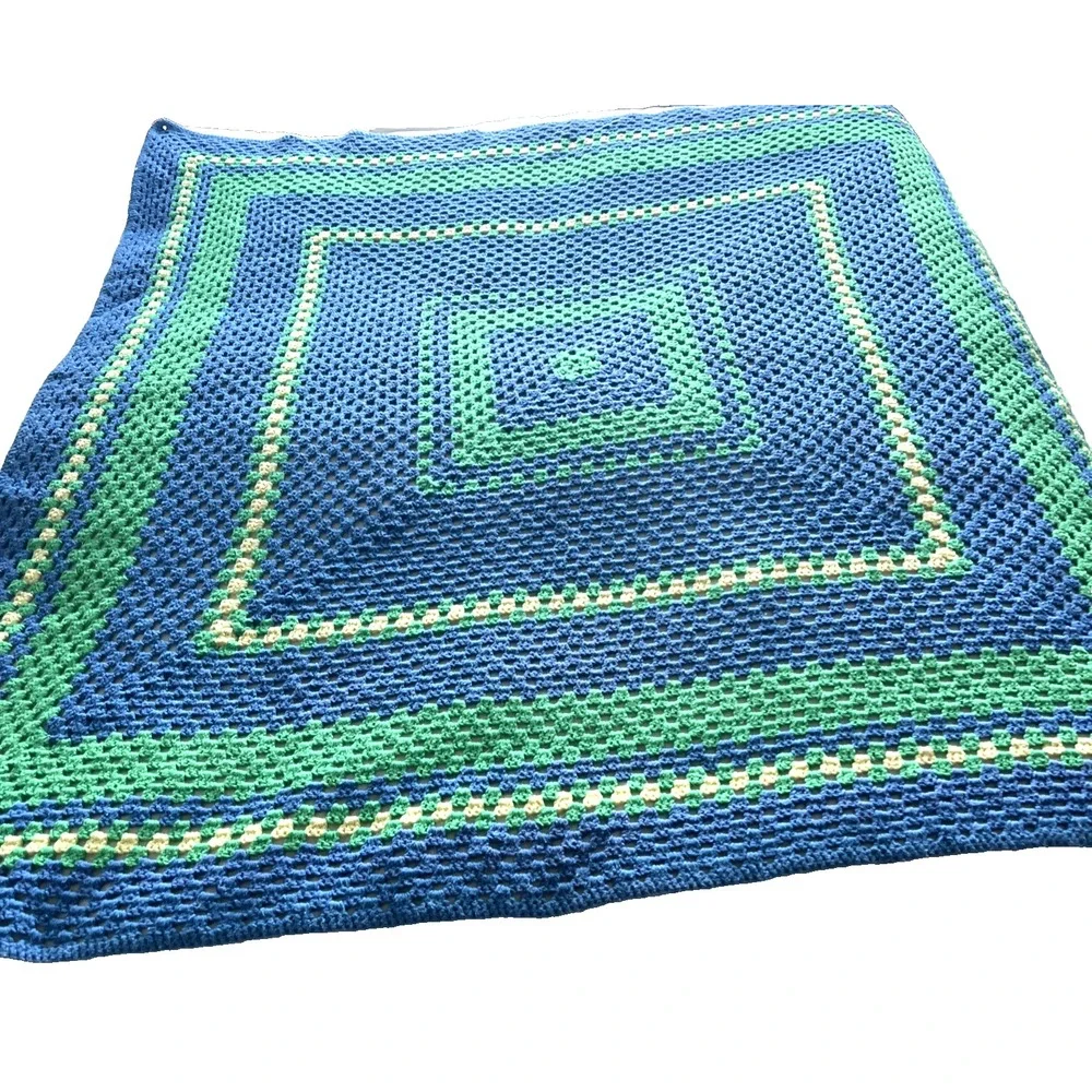 VTG Handmade Crochet Afghan Blanket Continuous Granny Square Pattern 66